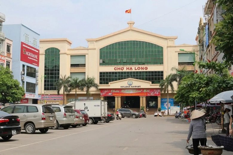 4 khu chợ amp;#34;thiên đường đặc sảnamp;#34; ở Hạ Long, sầm uất và nhộn nhịp bậc nhất - 1