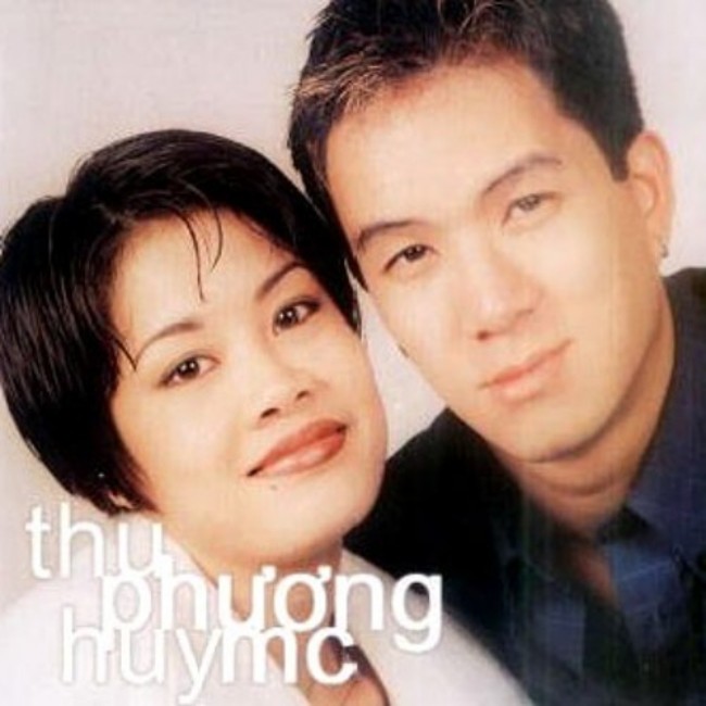 Huy MC sinh năm 1968 tại Hà Nội. Anh nổi tiḗng từ những năm 90 khi là cặp song ca ăn ý với Thu Phương.