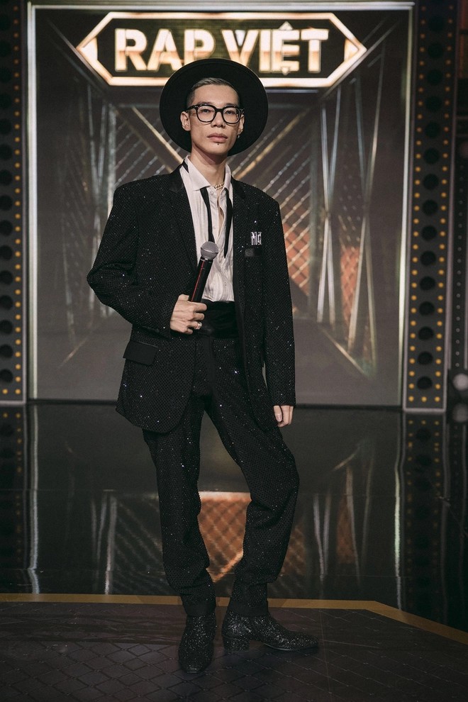 MCK là rapper trẻ, được biết qua chương trình Rap Việt.