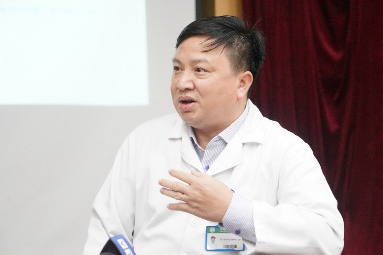 Bác sĩ Tâm cho biết, khi có triệu chứng cơ thể 2 năm trở lên, đi khám không phát hiện ra bệnh gì thì nghĩ ngay đến bệnh lý tâm thần. Ảnh: Lê Phương.