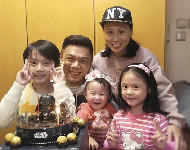 Gia đình nam diễn viên. 