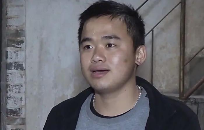 Chàng trai thất thần khi ăn món hàu bên đường, bất ngờ lần ra manh mối người thân sau 13 năm bị bắt cóc - 1