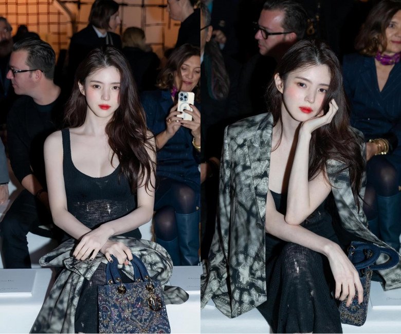 Sở hữu làn da trắng hồng cùng với vóc dáng thon gọn, ngũ quan thanh tú, Han So Hee phát sáng trên hàng ghế VIP của show diễn Dior. Nhiều diễn đàn mê mẩn trước tạo hình đơn giản nhưng chất ngất của nữ diễn viên xứ Hàn.