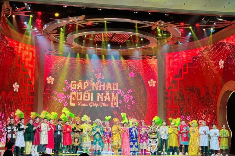 Táo Bắc còn mỗi amp;#34;Ngọc Hoàngamp;#34; là người cũ, Táo Nam thay luôn amp;#34;ông hoàngamp;#34; Đàm Vĩnh Hưng - 1