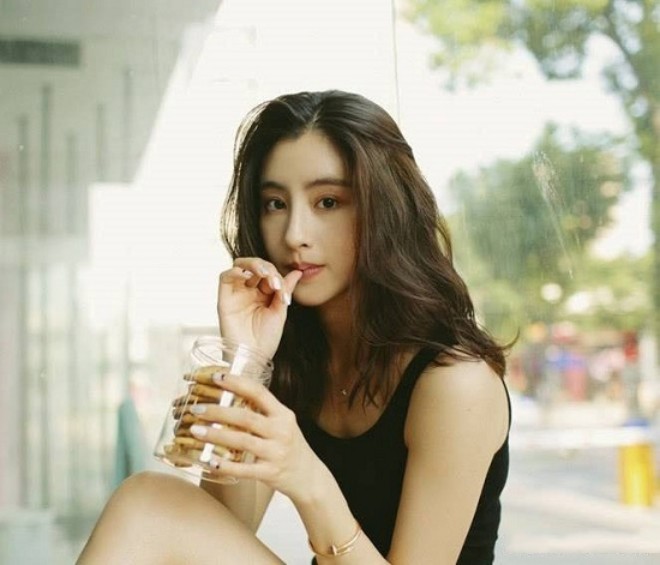 Đóng một số phim đình đám nhưng Mao Hiểu Tuệ vẫn liên tục bị chê xấu.