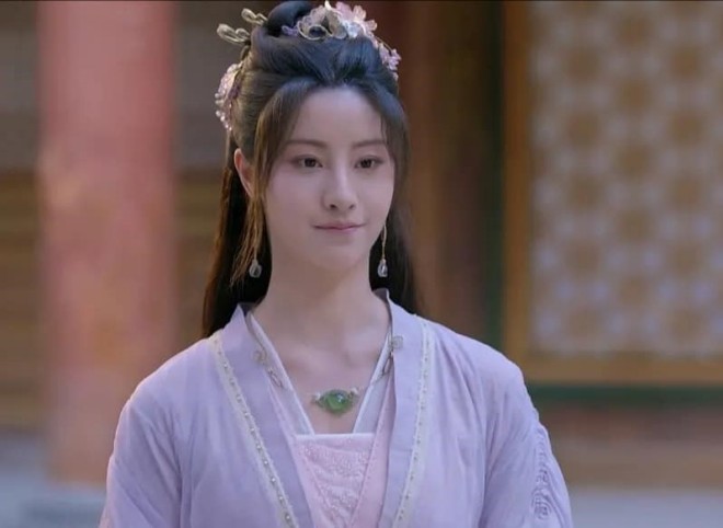 Mao Hiểu Tuệ không có dáng dấp tiểu thư, bị mắng thậm tệ vì diễn xuất non kém.