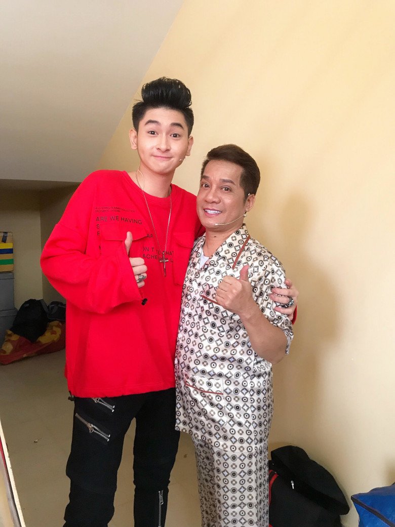 Minh Nhí thấy may mắn và hạnh phúc khi nhận nuôi cậu bé Minh Khải.