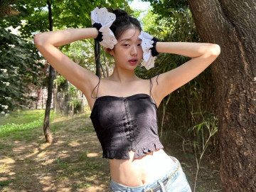 Thiếu nữ 19 tuổi mặt búp bê, thân hình cơ bắp gây sốt cõi mạng