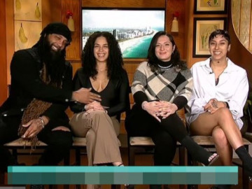 Người đàn ông sống với 3 vợ và 11 con: "Nhà tôi luôn sạch sẽ, không cần lo người trông trẻ"