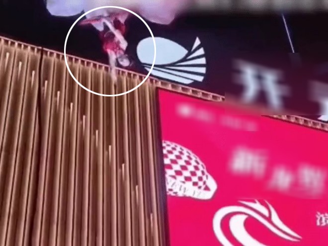 Ngôi sao 24/7: Lệnh Hồ Xung tai tiếng showbiz tái ngộ vợ đáng tuổi con, 2 quý tử bên cạnh gây chú ý - 8