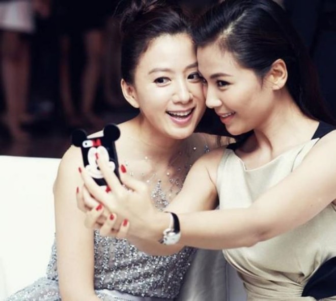 Ngôi sao 24/7: Lệnh Hồ Xung tai tiếng showbiz tái ngộ vợ đáng tuổi con, 2 quý tử bên cạnh gây chú ý - 9