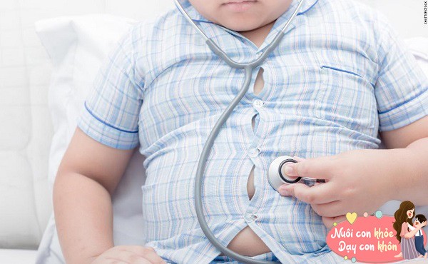 Dinh dưỡng quá mức có thể dễ dàng dẫn đến hàng loạt vấn đề sức khỏe như thừa cân, dậy thì sớm ở trẻ.