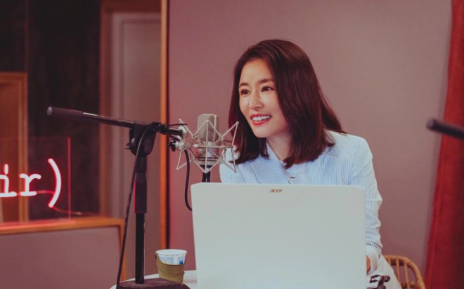 Lâm Tâm Như tiết lộ lý do vì sao ông xã nghỉ đóng phim lâu như vậy. 