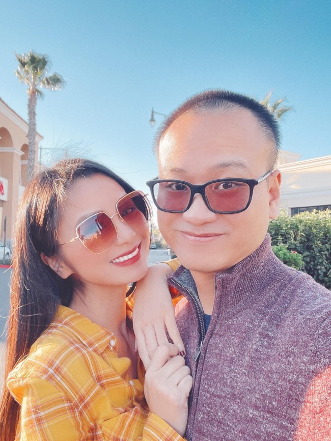 amp;#34;Em gáiamp;#34; Hồng Đăng yêu 3 ngày đã tính chuyện cưới, tuổi 39 hiếm khi tự mua quần áo cho mình - 12