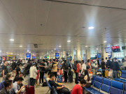 Tin tức - Tin tức 24h:  Bất ngờ hình ảnh sân bay Tân Sơn Nhất, cửa ngõ về miền Tây ngày 26 Tết