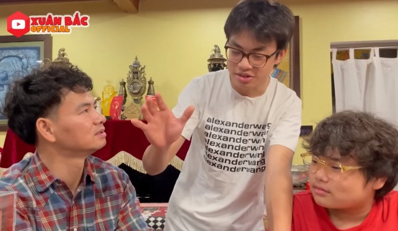 Minh Bủm dí dỏm: Bố phải đánh đổi sự cằn nhằn của mẹ.