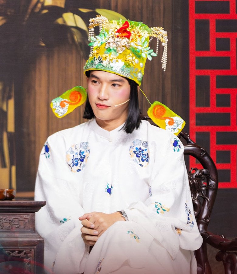 Mình thậm chí còn chưa biết phải xưng hô như thế nào khi vào vai, chắc là sẽ rất thú vị, bất ngờ và nhiều thử thách khó khăn lắm đây”, anh nói.