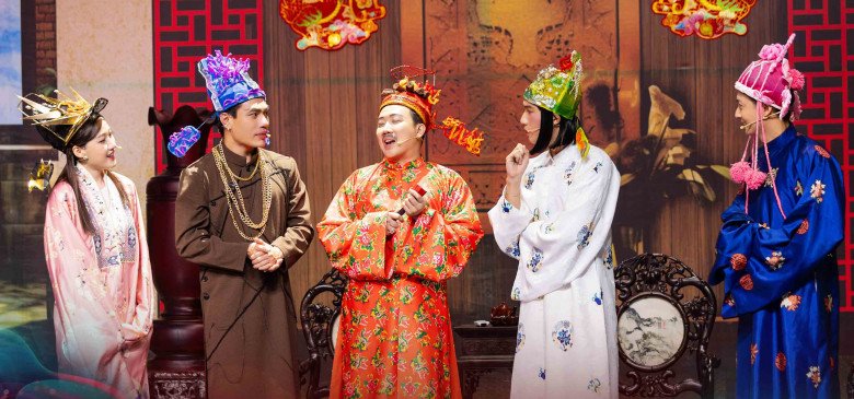 Xuất hiện bên cạnh Trấn Thành còn có Lê Dương Bảo Lâm - người thường xuyên quyết hơn thua nhan sắc với HIEUTHUHAI và chàng Bắp Ngô Kiến Huy.