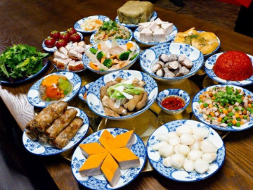 Mâm cúng hóa vàng Tết Giáp Thìn cần chuẩn bị những gì?