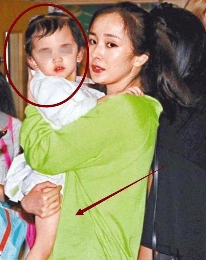 Tiểu Gạo Nếp từng nói nhớ mẹ. 