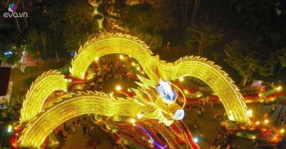 Linh vật rồng uốn lượn, đẹp lung linh về đêm ở Phú Yên nhận 