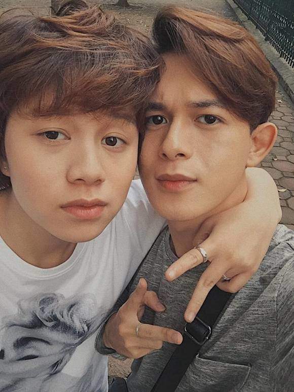 Hình ảnh hậu trường của cặp đôi trẻ