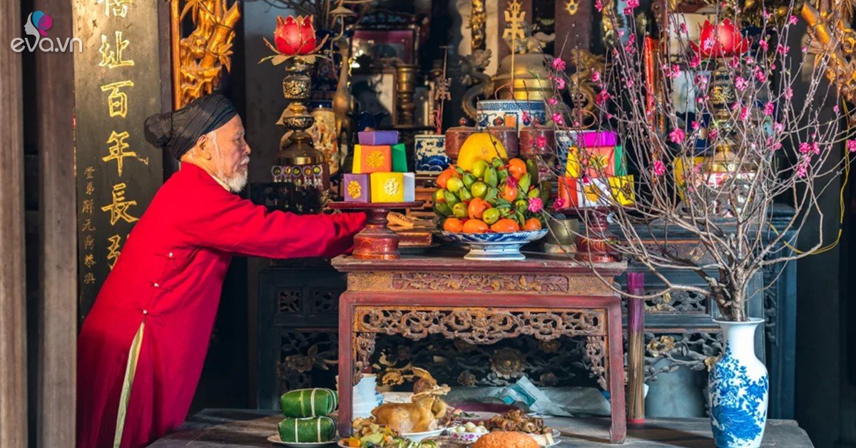 Sắp xếp bàn thờ gia tiên ngày Tết nhớ quy tắc 2 nên