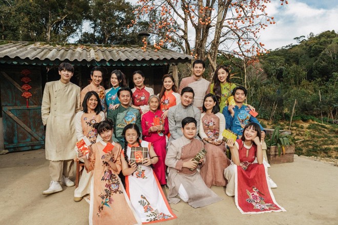 Trương Minh Cường và đoàn phim Lật Mặt 7 gặp áp lực doanh thu vì những phần phim trước đó.