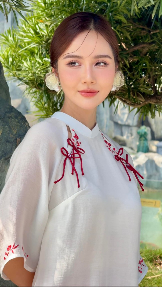 Huyền Lizzie: amp;#34;Năm Giáp Thìn, mẹ con tôi chọn đón Tết ở một nơi xaamp;#34; - 9