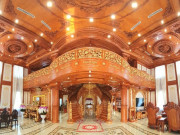 Tin tức - Đại gia Cần Thơ xây dinh thự dát vàng xa hoa bậc nhất miền Tây, thiết kế cầu thang giống trong phim “Cô dâu 8 tuổi”