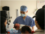 Bà bầu - 10 năm hiếm muộn mới được nghe tiếng con khóc nhưng cảnh tượng trong phòng hồi sức khiến tôi gục ngã