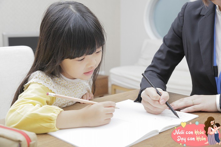 Nhiều trẻ biết kết hợp thông tin từ môi trường và kinh nghiệm cá nhân.