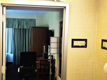 Người phụ nữ mỗi tháng lại ở khách sạn vài đêm, nhân viên khách sạn hốt hoảng khi vào kiểm tra