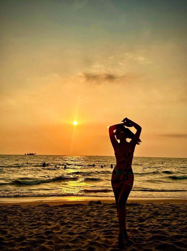 Mùng 7 Tết mà bà mẹ 2 con đã khoe vóc dáng cỡ này làm nhiều chị em đứng ngồi không yên.