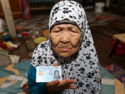 Cụ bà 112 tuổi, có 7 đời chồng và 49 cháu chắt: "Tôi vẫn muốn cưới chồng nữa"
