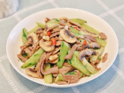 Bếp Eva - Cách làm thịt lợn xào mềm ngon, lạ miệng lại trôi cơm