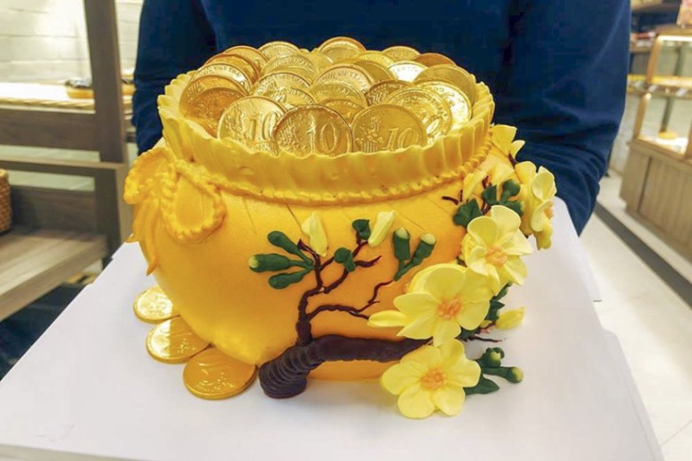 Các loại bánh kem được trang trí bắt mắt có thể được làm từ phẩm màu. Ảnh minh họa. 