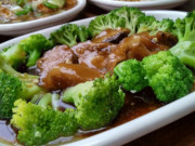 Sức khỏe - Người đàn ông bị nhiễm trùng huyết, gan đầy mủ sau khi ăn món rau này dịp Tết