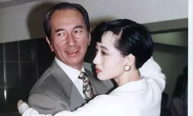 Lợi Trí từng dính bê bối tình ái suýt thành vợ của Hà Hồng Sân.