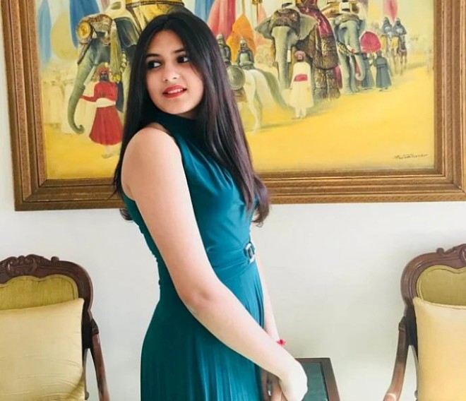 Suhani qua đời ở tuổi 19 khiến nhiều người xót xa. 
