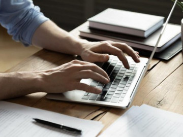 Lá thư chỉ con gái cách chọn chồng gây 'bão' của một ông bố