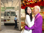 Giải trí - Ngôi sao 24/7: Cô vợ đáng tuổi cháu bị bắt, thái độ của ông chồng U80 khiến ai cũng sốc