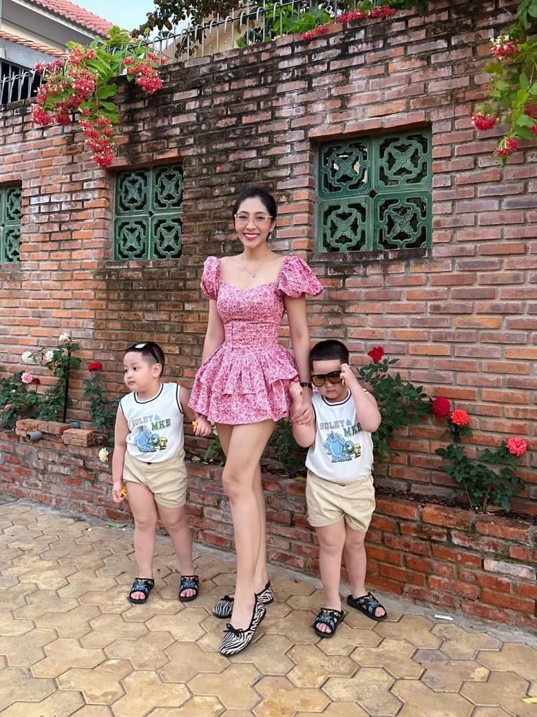 Đơn thân sau 2 năm ly hôn chồng doanh nhân, HH Đặng Thu Thảo khéo nuôi con, cặp sinh đôi 3 tuổi cao lớn như bé 5 tuổi - 3