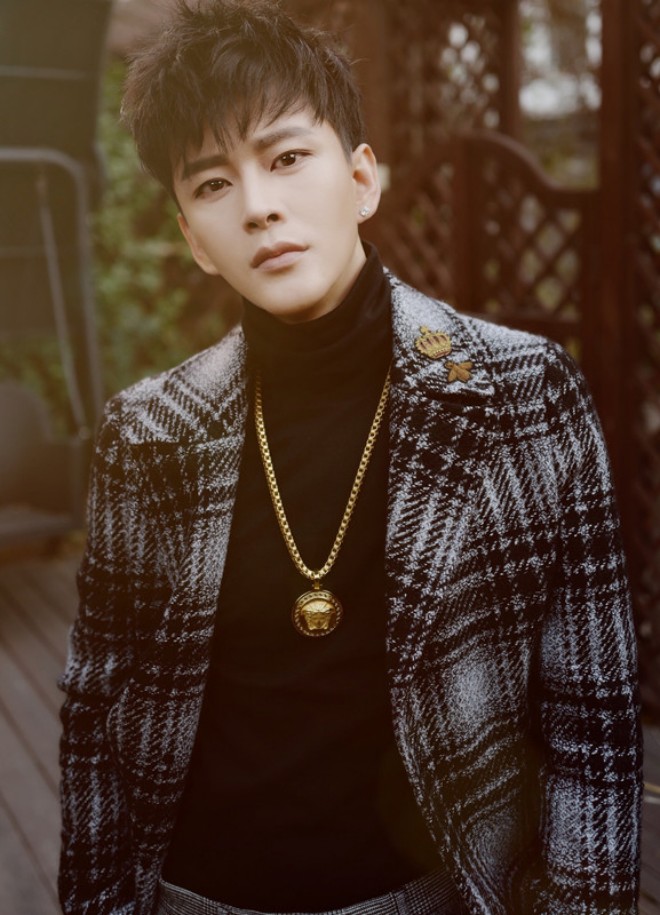 Hoàng Hựu Minh đẹp trai, có diễn xuất nhưng mãi chẳng thể bùng nổ.