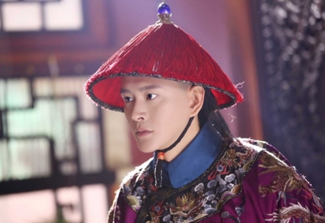 Anh là thái giám đẹp trai nhất Tử Cấm Thành.