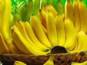 Sức khỏe - Chuối thờ Tết bắt đầu chín rộ nhưng nhiều người ăn sai, chuyên gia tiết lộ số quả chuối nên ăn mỗi ngày