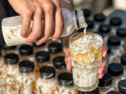 Lifestyle - Thạch trà củ năng - món mới bất ngờ “hot” tại Hà Nội có đủ sức trở thành xu hướng đồ uống 2024?