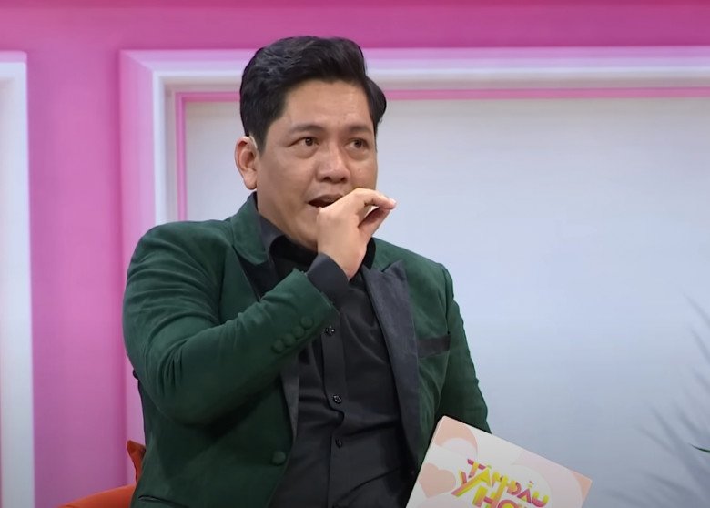 Nam đạo diễn cho biết bé có phát ra âm papa nhưng chưa phải là ý thức.