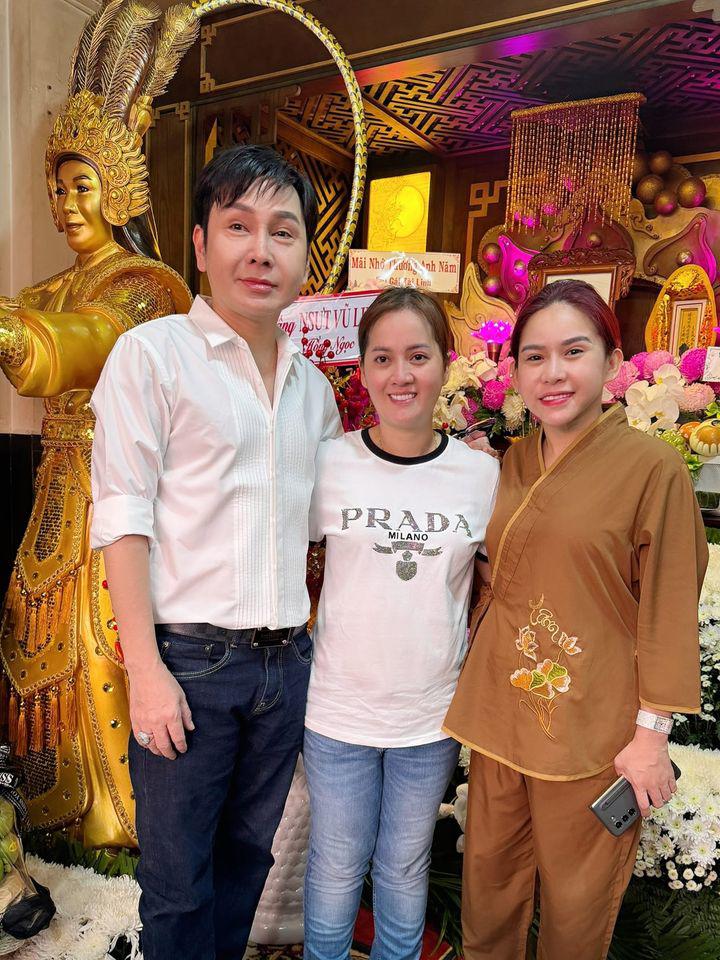 Vũ Luân và Bình Tinh có mặt phụ giúp Hồng Loan.