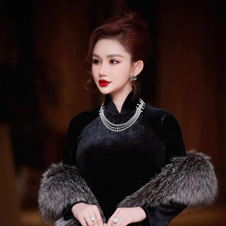 amp;#34;Cô Tiên miền Tâyamp;#34; 27 tuổi sở hữu amp;#34;gia tàiamp;#34; là 3 con và anh chồng điểm 10, càng đẻ lại càng đẹp - 3